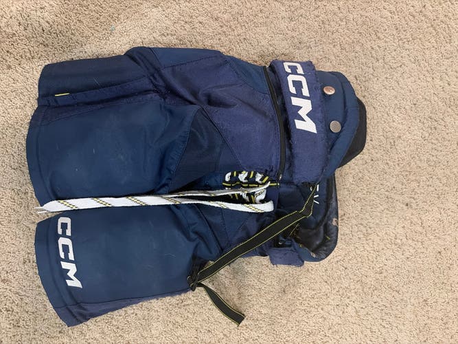 Junior Medium CCM Tacks AS-V Hockey Pants (Used)