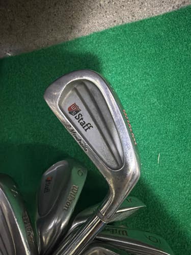 Used Wilson STAFF Mens Iron Set RH 4I-9I 11605-S000220357