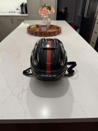 Small Bauer Re-Akt 150 Helmet (Used)