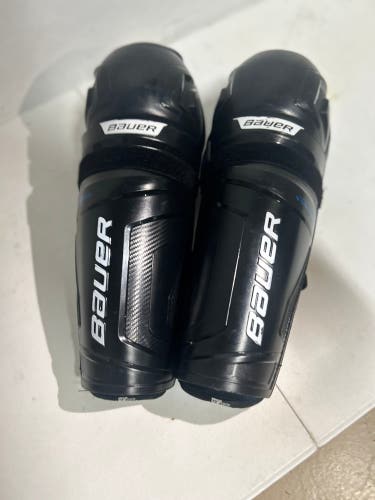Intermediate Bauer X 13" Shin Pads (Used)