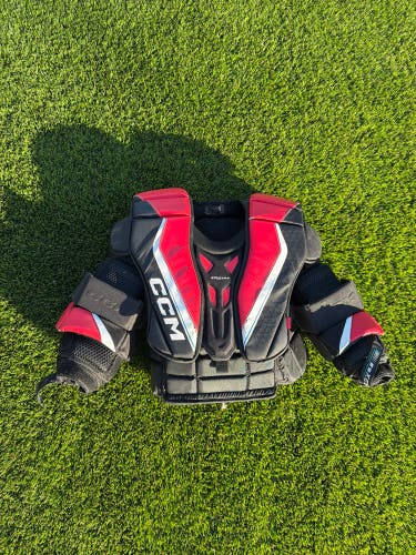 Small CCM EFlex 6.9 Goalie Chest Protector (Used)
