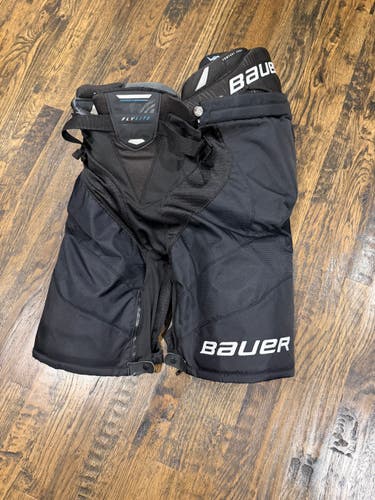 Men's Medium Senior Bauer Flylite Hockey Pants Pro Stock (like new, see pics)