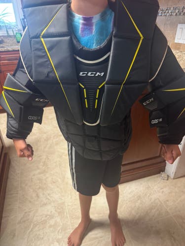 Large/Extra Large CCM Axis A1.5 Goalie Chest Protector (Used)