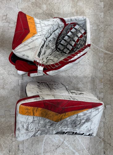 True Catalyst Px3 Regular Goalie  Pro Stock (Used) 580 game ready glove and blocker