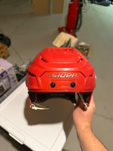 Medium Bauer Hyperlite Helmet (Used)
