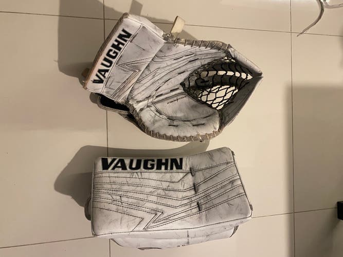 Vaughn V9 Pro Carbon Regular Pro Stock (Used)