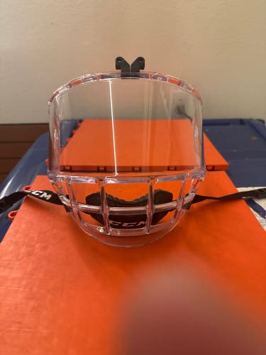 CCM Hvr Shield (Used)