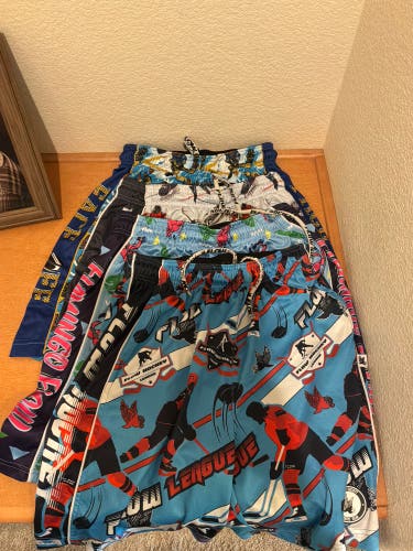 Flow Society Youth Boys Hockey Theme Shorts LOT of 4 pairs: 2ea L & 2ea XL (Used)