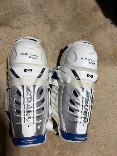 Junior Bauer Nexus 8000 11" Shin Pads Hockey