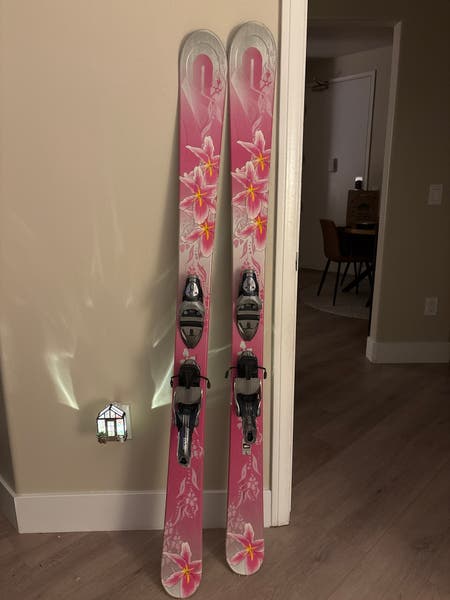 Women's Powder 160 cm K2 Phat Luv Skis With Bindings Max Din 12