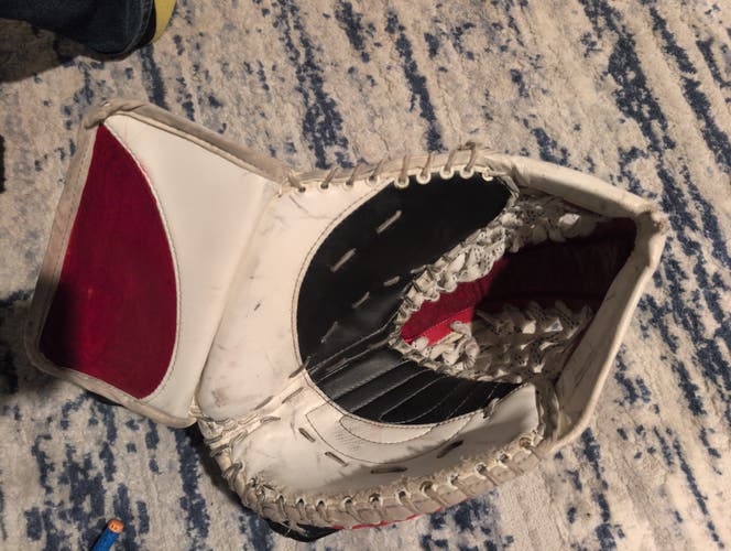 Regular (Used) Roller Hockey Goalie Glove
