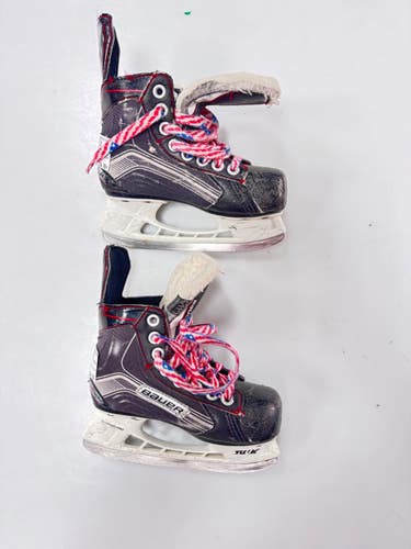 Used Bauer X300 Youth Hockey Skate Youth 11.0 11860-S000315443