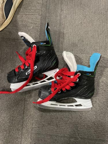 Used Bauer XLP Junior Hockey Skate Junior 01 11614-S000243785