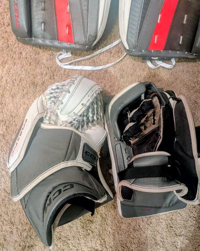 32" 2025 CCM EFlex 7 Regular Goalie Full Set Pro Stock (Used)