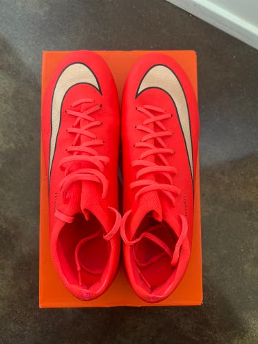 Orange Men's Size M 10.0 (W 11.0) Nike Mercurial Vapor Turf Cleats Cleats (Used)