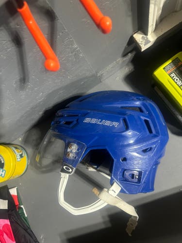 Large Bauer Re-Akt Helmet with Oakley visor