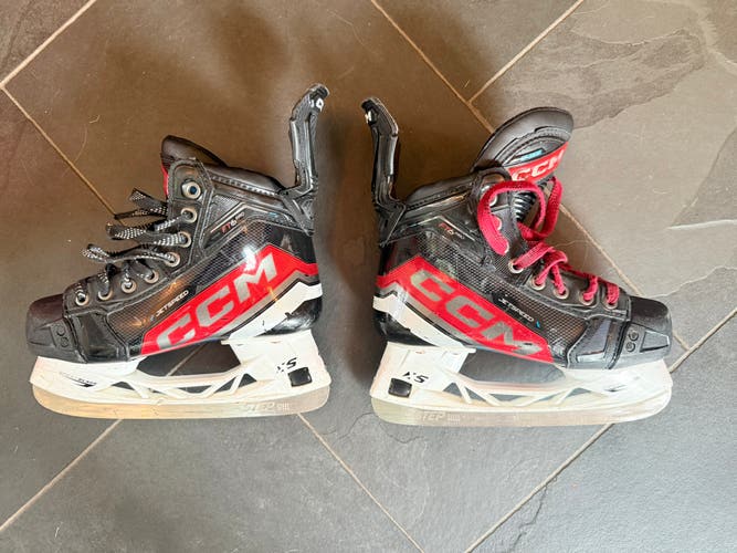 2023 CCM JetSpeed FT6 Pro Hockey Skates Size 2 (Used)
