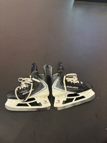 2025 Bauer Vapor Flylite Hockey Skates 7 (Used)