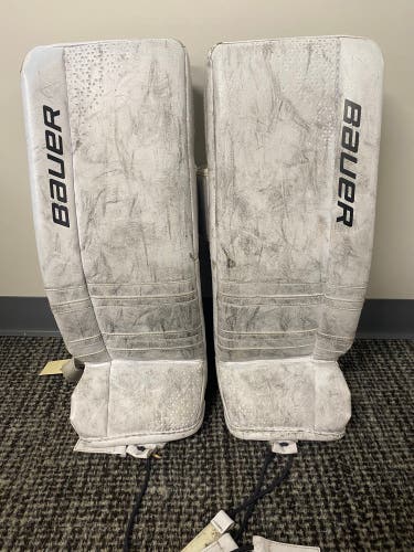 Junior Small Bauer GSX Hockey Goalie Leg Pads  (Used)