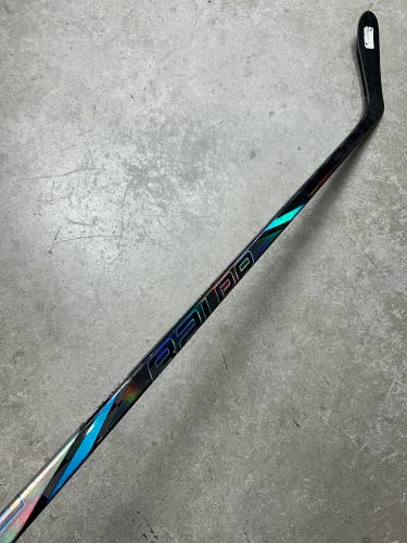87 Flex P28 Senior Bauer Tracer Left Hand Hockey Stick Pro Stock (Used)