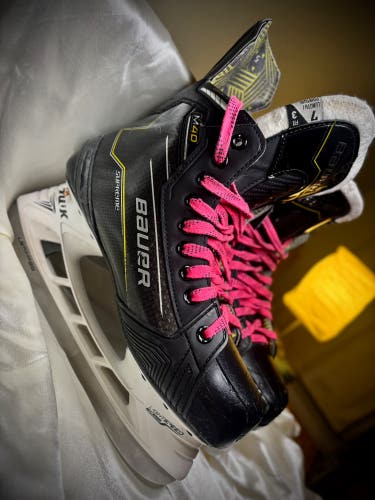 Bauer Supreme M40 Skates - Only Used For Learn To Skate - Intermediate 7