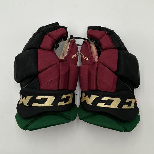 (Used) Arizona Coyotes #75  CCM 14" HGPJSPP Gloves