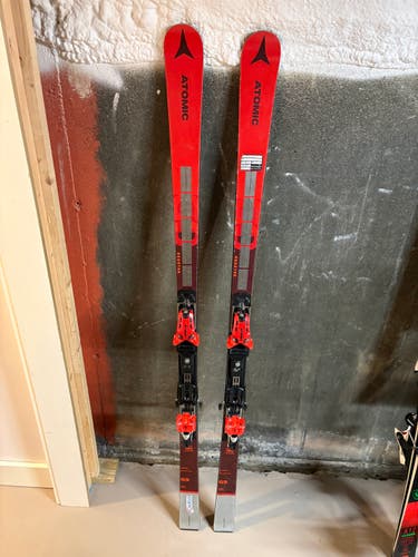 180 cm Atomic Redster G9 Skis With Bindings (Used)