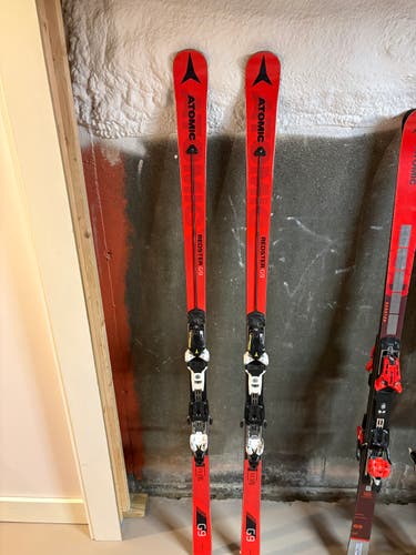 193 cm Atomic Redster G9 Skis With Bindings (Used)