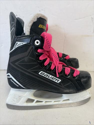Junior Size 3 Bauer Supreme S140 Ice Hockey Skates.