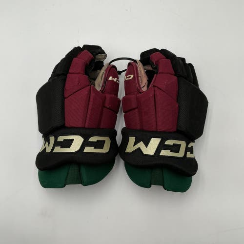 (Used) Arizona Coyotes #28 CCM 15" Pro Stock HGTKPP Gloves