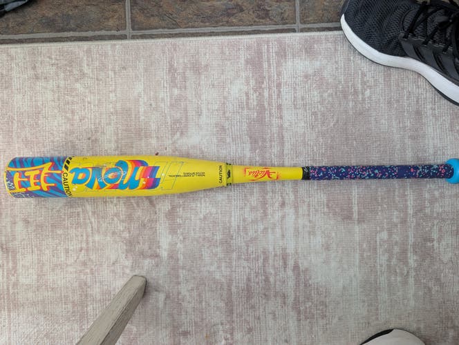 2026 Victus Nova Lit Composite USSSA Certified Bat (-10) 20 oz 30" (Used)