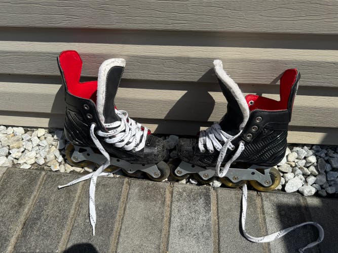Bauer Vapor roller blades (Used)