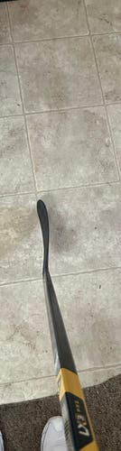 Senior Warrior Alpha LX3 Pro Right Handed Hockey Stick P28 80 Flex Pro Stock (New)