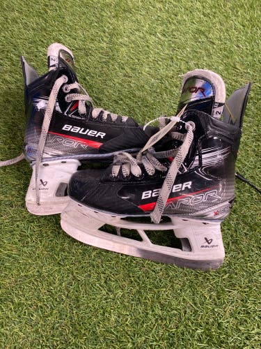 Junior Bauer Vapor X Shift Pro Hockey Skates Extra Wide Width Size 2 (Used)