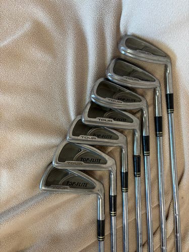 Men's Top Flite Tour Right Handed Iron Set Regular Flex (Used)