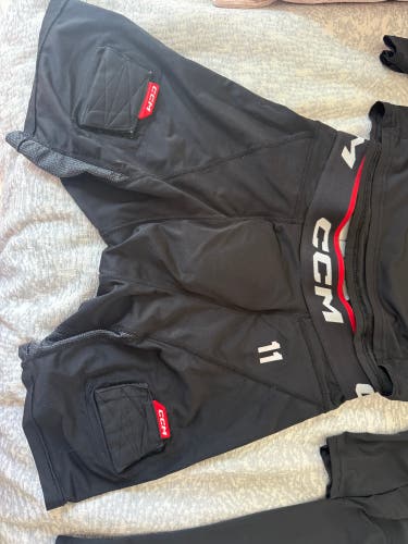 Women's Senior Medium CCM Next Hockey Pants (New)