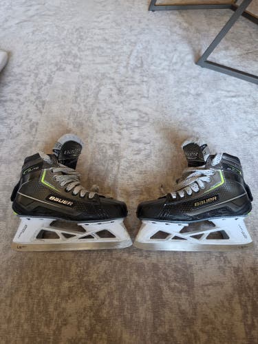 Bauer Elite Hockey Goalie Skates Size 4.5 (Used)