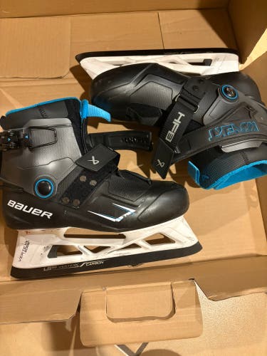 2025 Bauer Konekt Hockey Skates Regular Width 6 (Used)