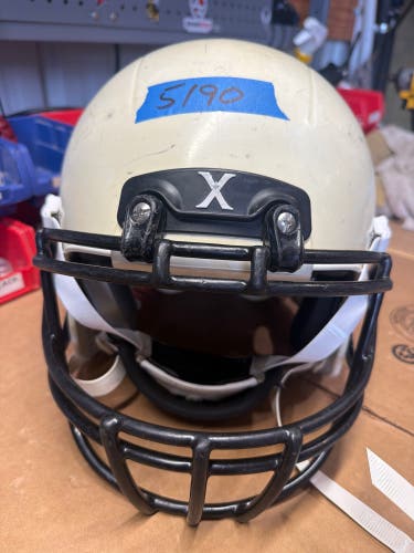 USED XENITH X2E+ YOUTH FOOTBALL HELMET - LARGE - WHITE