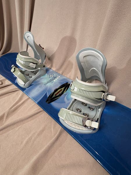 【美品】Morrow Mantra 144 Women's Morrow Mantra Snowboard With Bindings 148 cm (Used
