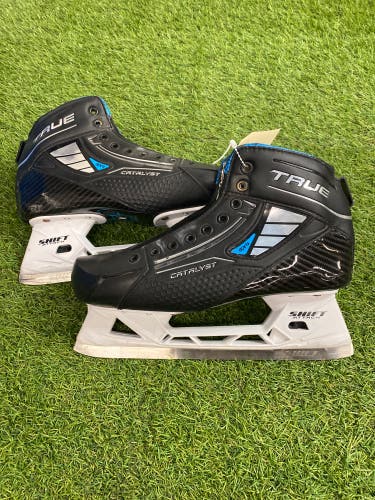 Senior True Catalyst 5x4 Hockey Goalie Skates Wide Width 8 (Used)
