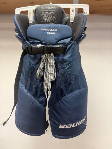 Junior Small Bauer Nexus N8000 Hockey Pants (Used)