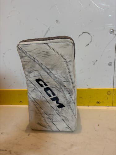 CCM EFlex 6 Regular Pro Stock (Used)