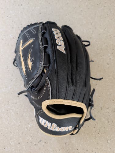 Wilson LH A2000 B23 Baseball Glove 12" (New)