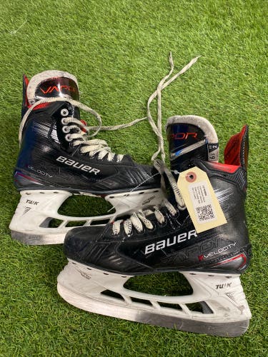 Intermediate Bauer S23 Vapor Velocity (SMU) Hockey Skates 6.5 (Used)