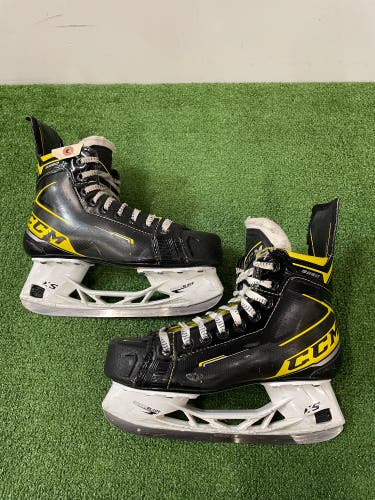 Intermediate CCM Super Tacks 9380 Hockey Skates Size 5.5 (Used)