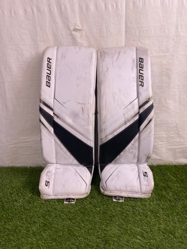 Medium Junior Bauer Supreme S27 Goalie Leg Pads (Used)