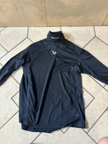 Black Medium/Large Men's Bauer Shirt (Used)