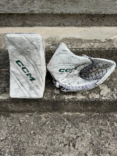 Used CCM EFlex 6 Regular Pro Stock 580 Glove and Blocker Set White