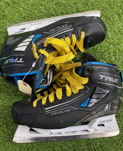 Senior True Catalyst 7x4 Hockey Goalie Skates | Size 8 (Used)